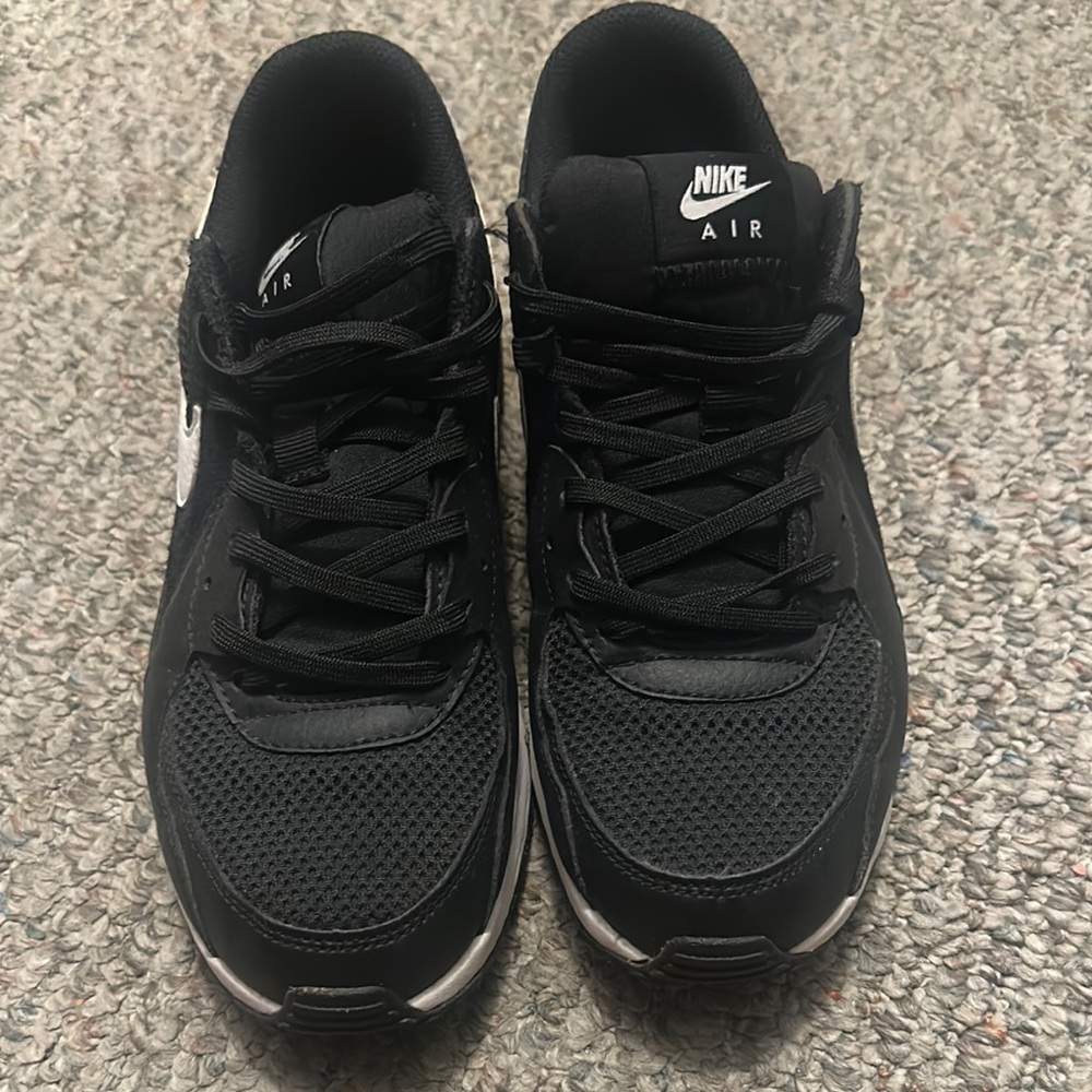 Nike Air women’s Black Sneakers